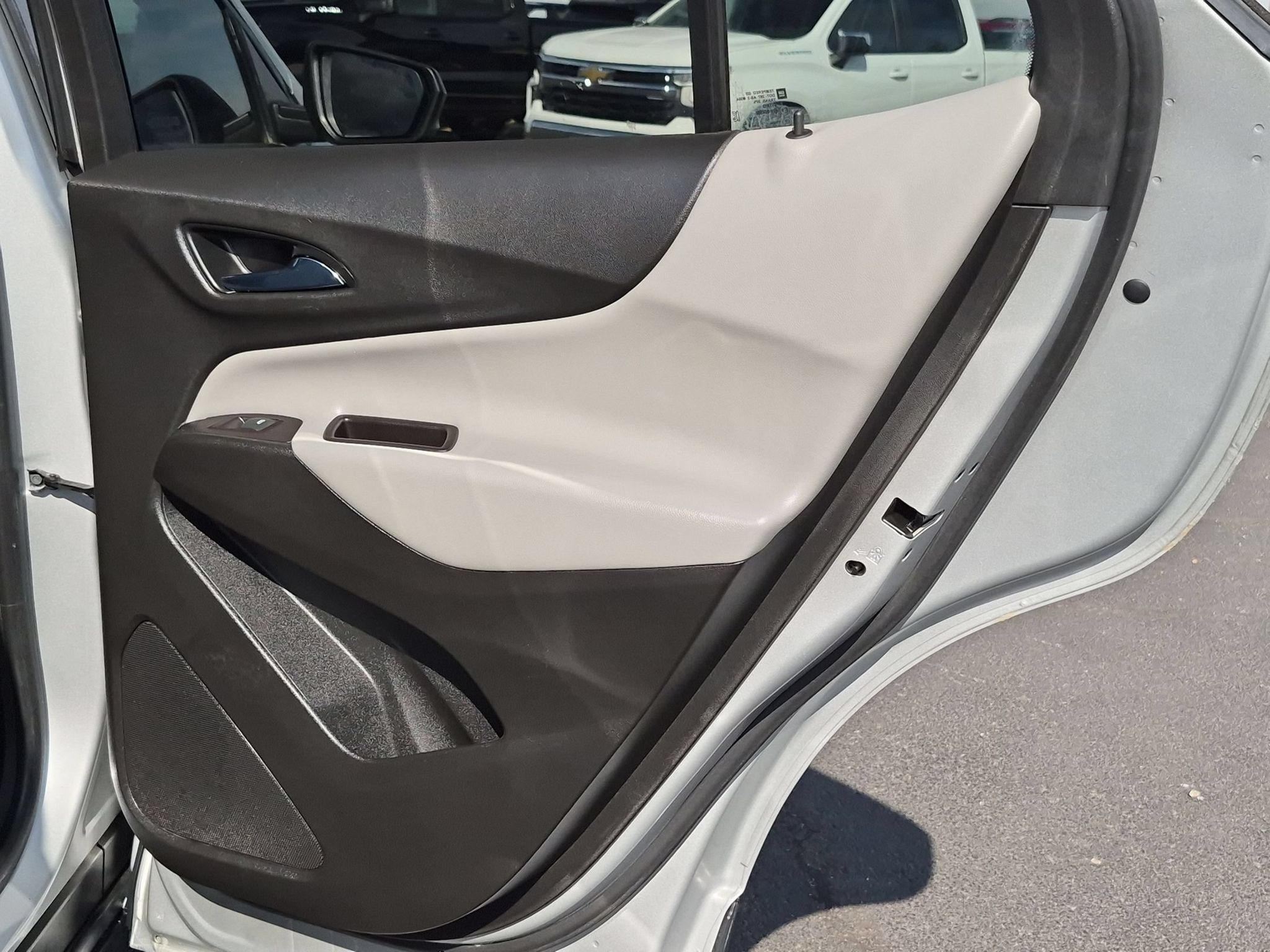 Certified 2022 Chevrolet Equinox LS w/ LS Convenience Package FWD image 28