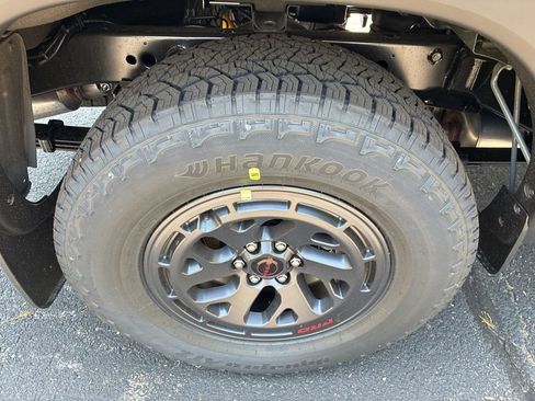 New 2026 Nissan Frontier PRO-4X w/ Pro Premium Package AWD/4WD image 10