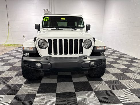 Used 2020 Jeep Wrangler Unlimited Sahara AWD/4WD image 5