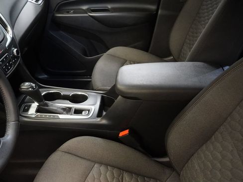 Used 2020 Chevrolet Equinox LT AWD/4WD image 7
