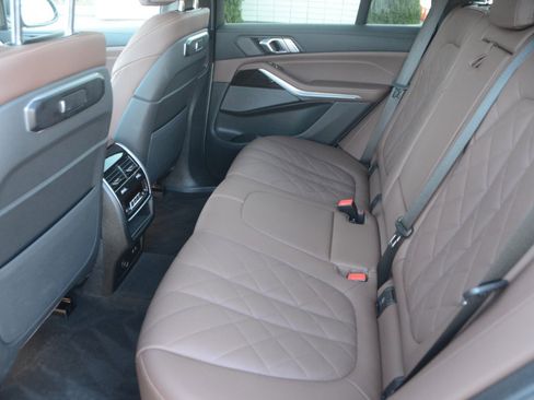 Used 2025 BMW X5 xDrive40i image 16