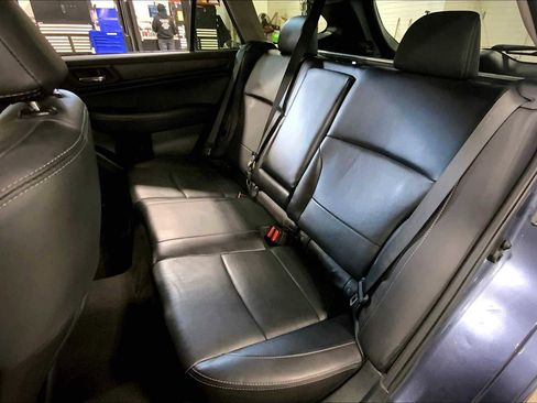 Used 2017 Subaru Outback 2.5i Limited image 22