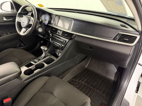 Used 2020 Kia Optima LX FWD image 24