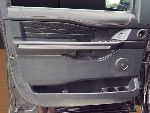 Used 2021 Ford Expedition Max Platinum AWD/4WD image 21