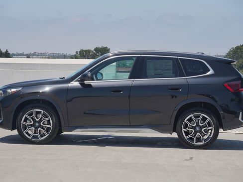Used 2025 BMW X1 xDrive28i w/ Convenience Package image 4