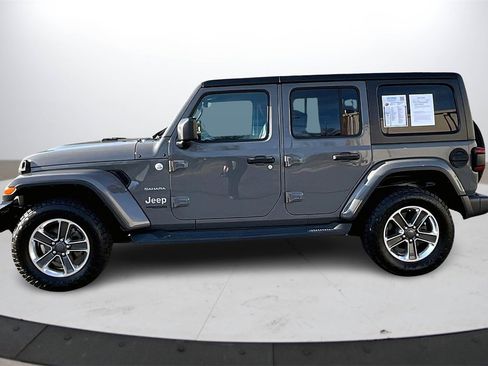 Certified 2018 Jeep Wrangler Unlimited Sahara image 5