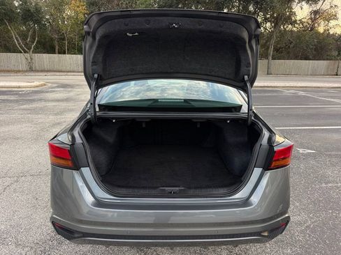 Used 2024 Nissan Altima 2.5 SV image 14