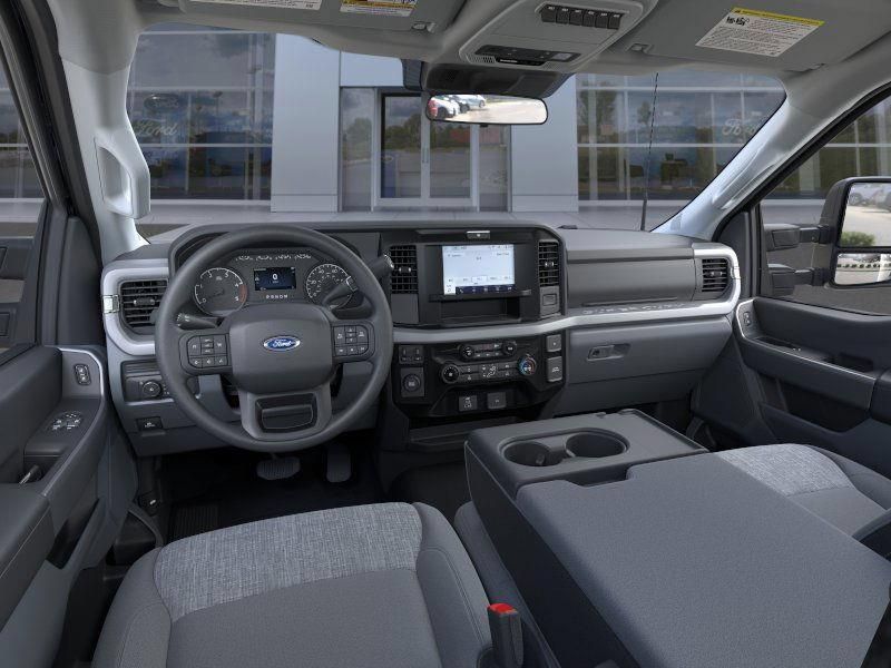 New 2025 Ford F550 Luxury RWD image 9