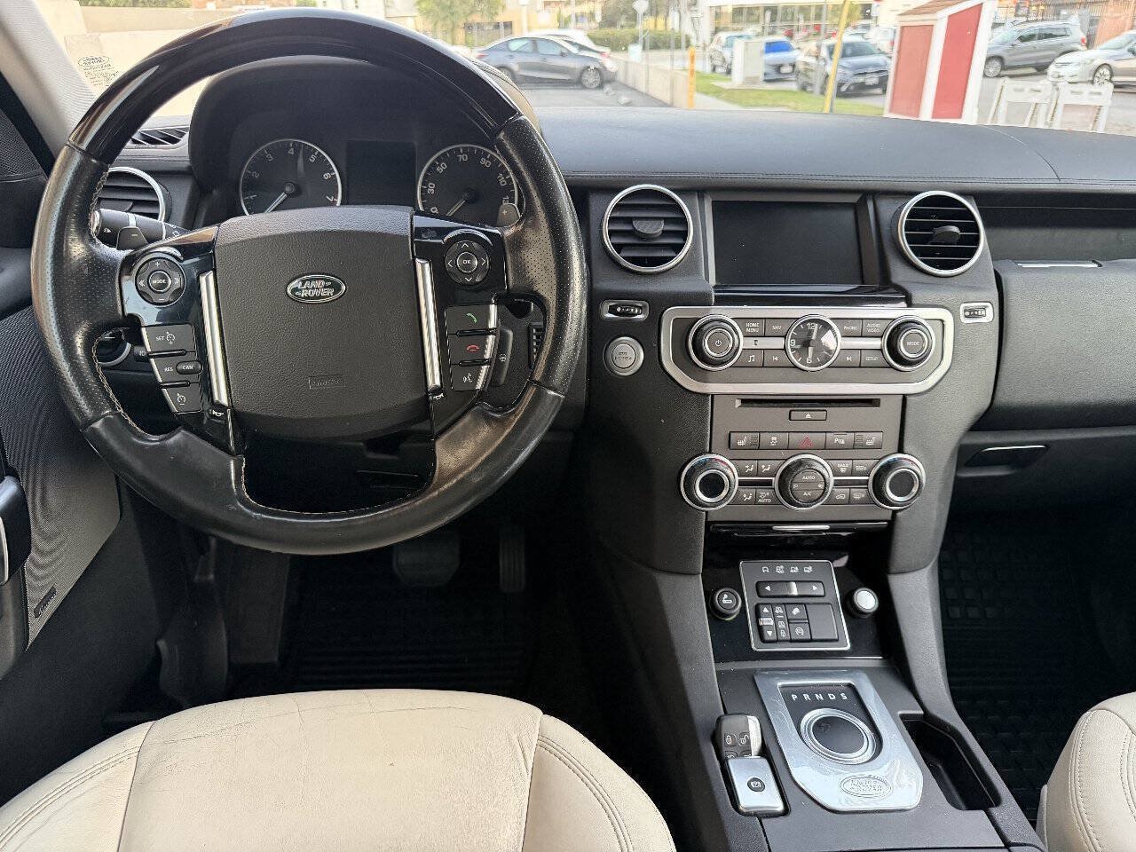 Used 2015 Land Rover LR4 HSE LUX AWD/4WD image 10