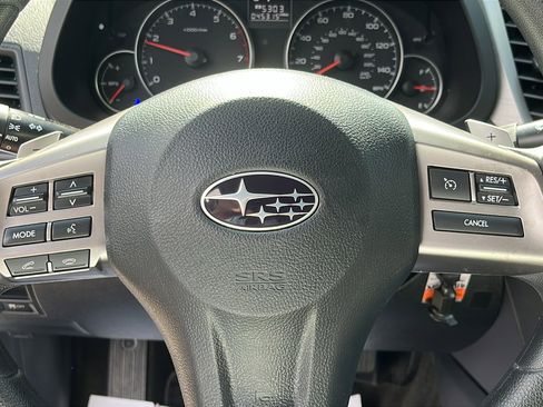 Used 2013 Subaru Legacy 2.5i AWD/4WD image 13