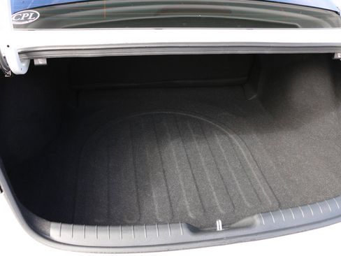 Used 2022 Hyundai Elantra SEL image 26