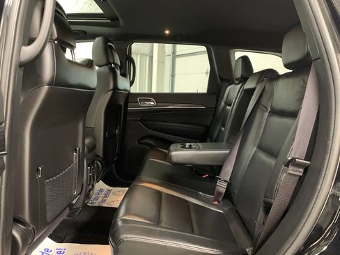Used 2021 Jeep Grand Cherokee Limited AWD/4WD image 19