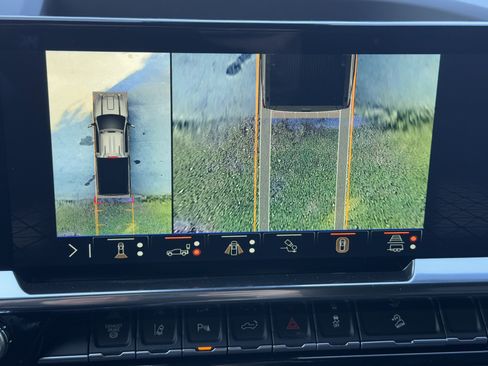 New 2026 GMC Sierra 2500 SLT w/ SLT Premium Package image 35