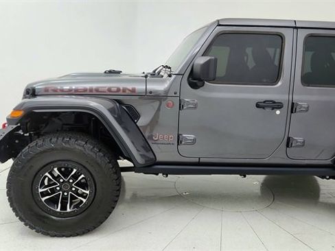 Used 2025 Jeep Wrangler Unlimited Rubicon image 9