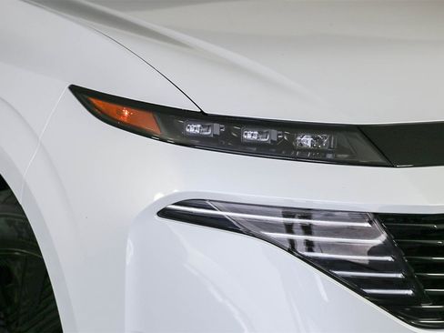 New 2025 Nissan Murano SV image 2