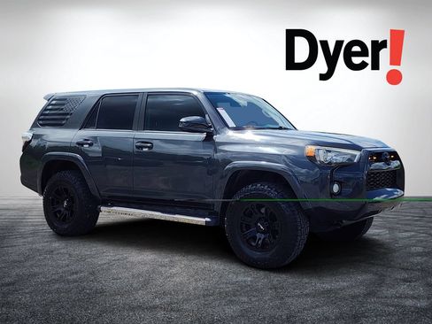 Used 2015 Toyota 4Runner SR5 RWD image 1