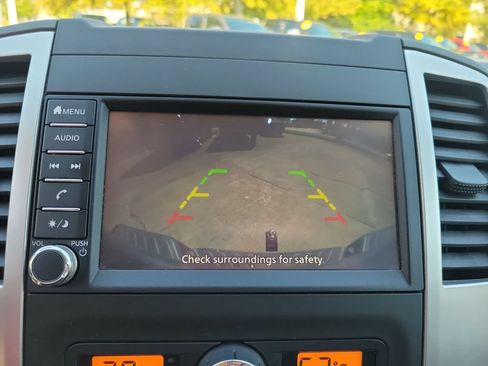 Used 2021 Nissan Frontier SV w/ Midnight Edition Floor Mats RWD image 27