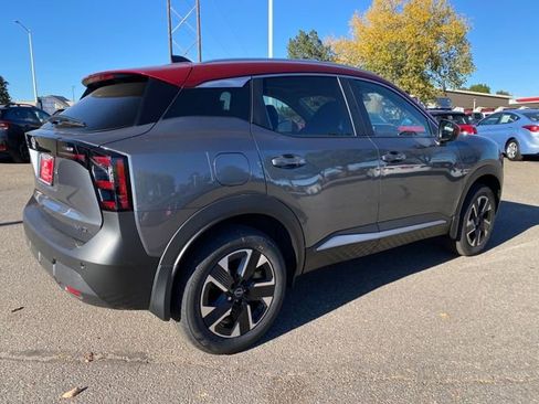 New 2026 Nissan Kicks SV w/ SV Premium Package image 5