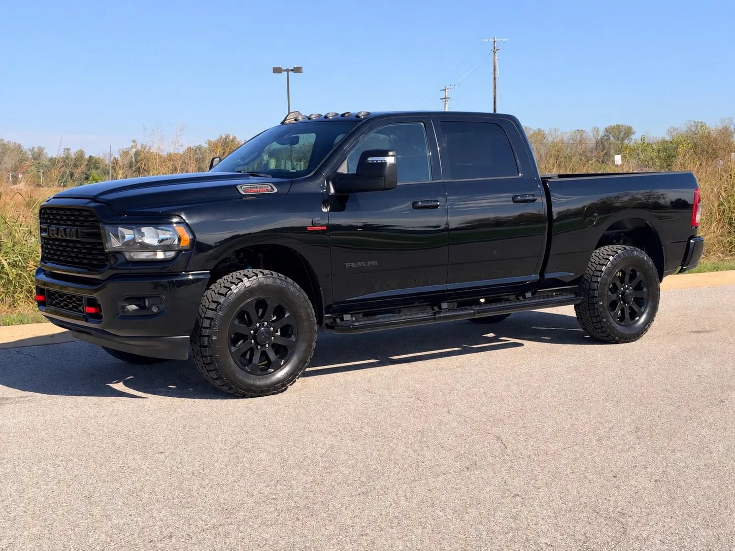 Used 2024 RAM 2500 Big Horn w/ Night Edition AWD/4WD image 15