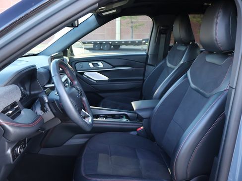 Used 2025 Ford Explorer ST w/ Sun And Sound Package image 12