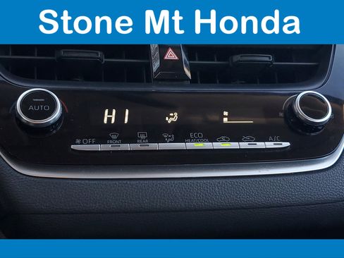 Used 2022 Toyota Corolla LE image 27