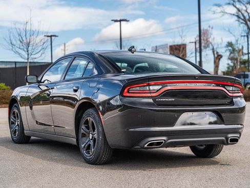 Used 2023 Dodge Charger SXT image 5