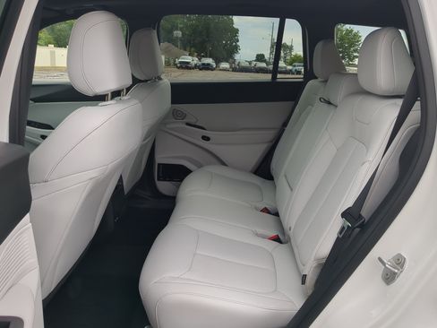 New 2026 Jeep Cherokee Limited AWD/4WD image 13