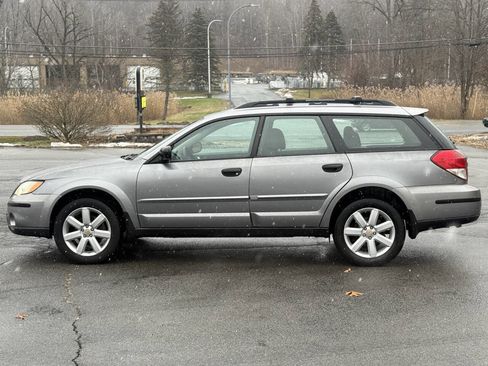 Used 2008 Subaru Outback 2.5i L.L. Bean image 8