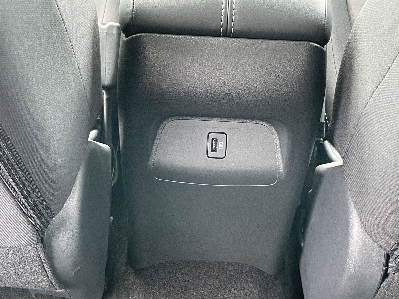 Used 2025 Nissan Sentra SV w/ All-Weather Package FWD image 17