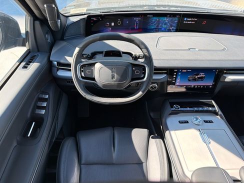 New 2026 Lincoln Navigator Reserve w/ Jet Appearance Package AWD/4WD image 23