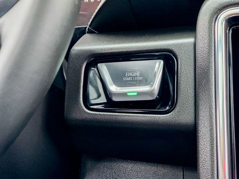 Used 2025 GMC Yukon XL Denali w/ Sun & Power Step Package image 47