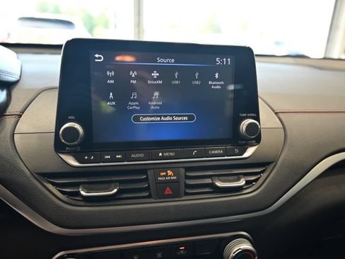 Used 2020 Nissan Altima 2.5 SR FWD image 14