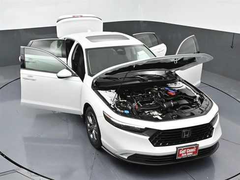 Used 2024 Honda Accord EX image 45