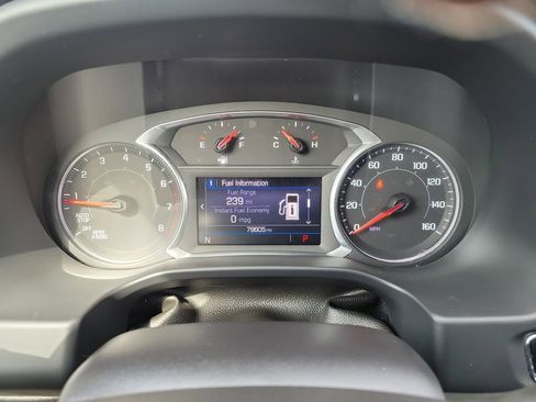 Used 2022 GMC Acadia SLE image 12