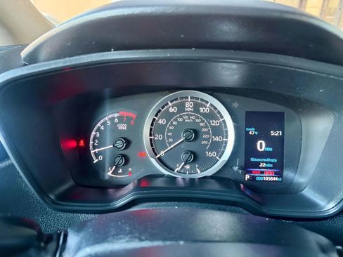 Used 2021 Toyota Corolla LE image 28