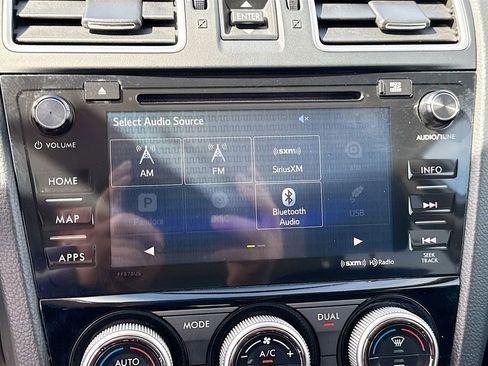 Used 2017 Subaru Forester 2.5i Touring image 19