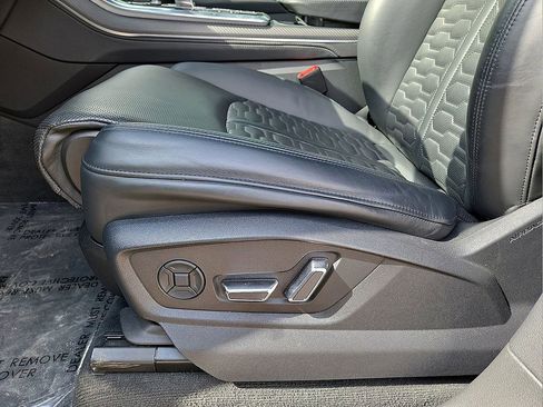 Used 2022 Audi RS Q8 image 24