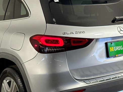 Used 2021 Mercedes-Benz GLA 250 image 36