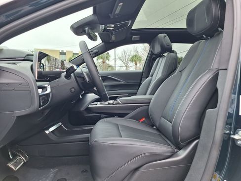 New 2026 Cadillac Lyriq V image 15