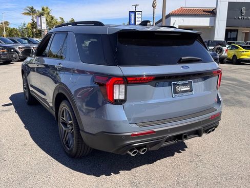 Used 2025 Ford Explorer ST w/ Sun And Sound Package image 10