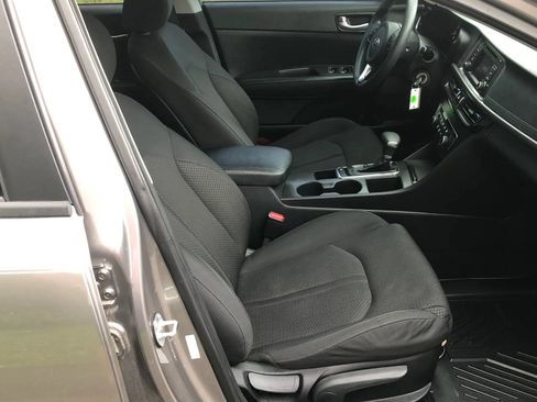 Used 2016 Kia Optima LX FWD image 12