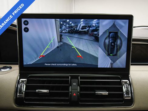 Used 2022 Lincoln Navigator Reserve image 45