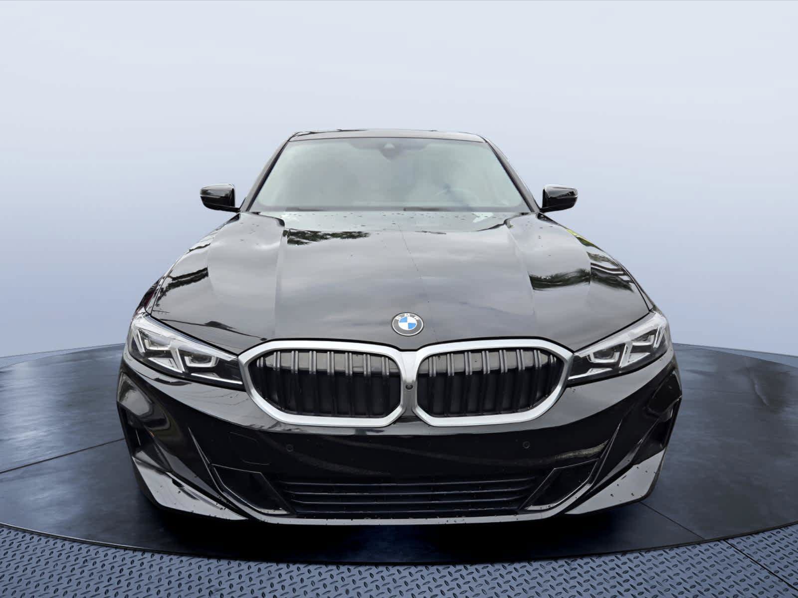 Used 2024 BMW 330i Sedan w/ Premium Package RWD image 8