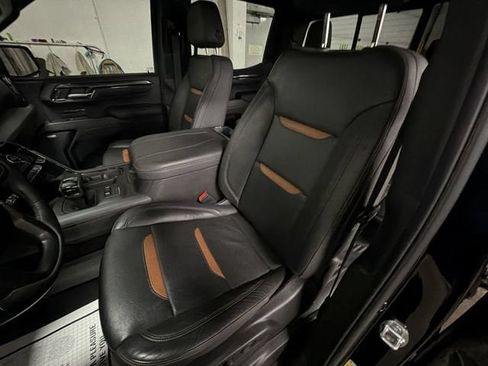 Used 2024 GMC Sierra 1500 AT4 w/ Technology Package AWD/4WD image 25
