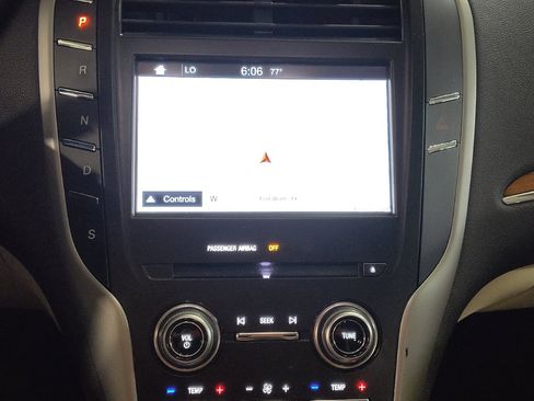 Used 2016 Lincoln MKC Reserve w/ Lincoln MKC Climate Package FWD image 25