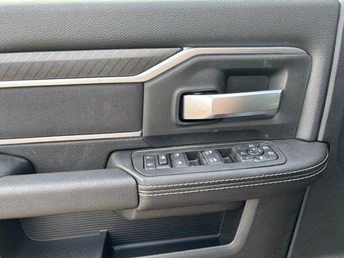 New 2026 RAM 2500 Big Horn AWD/4WD image 12