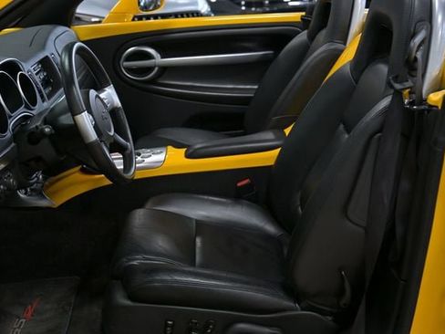 Used 2005 Chevrolet SSR w/ Preferred Equipment Group RWD image 43