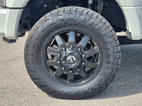 Used 2022 Ford F450 Limited w/ FX4 Off-Road Package AWD/4WD image 10
