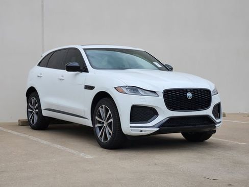 Used 2026 Jaguar F-PACE R-Dynamic S image 2