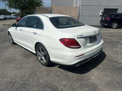 Used 2017 Mercedes-Benz E 300 4MATIC image 5